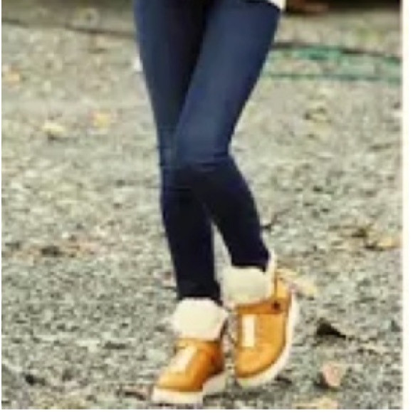 MAKE OFFER NOW!!!LAST CHANCE!!!CLOSING 7/31🎩COACH🎩URBAN PLATFORM HIKER - Picture 4 of 15